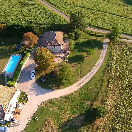 Bed & Breakfast La Perle Du Lot 2*
