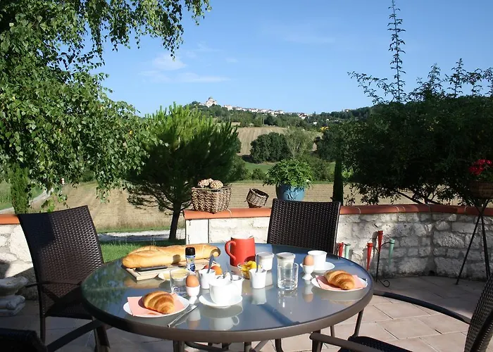 La Perle Du Lot Alojamento de Acomodação e Pequeno-almoço 3*