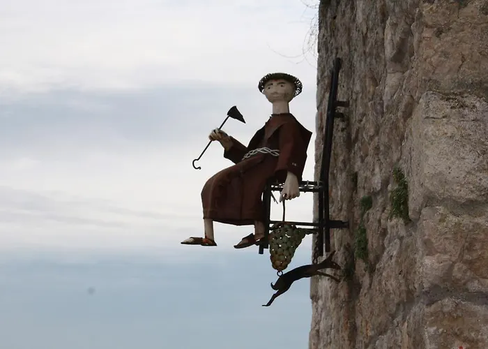 Alojamento de Acomodação e Pequeno-almoço La Perle Du Lot 3*