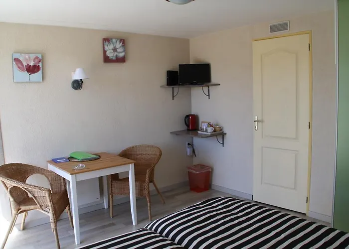 La Perle Du Lot Alojamento de Acomodação e Pequeno-almoço 3*